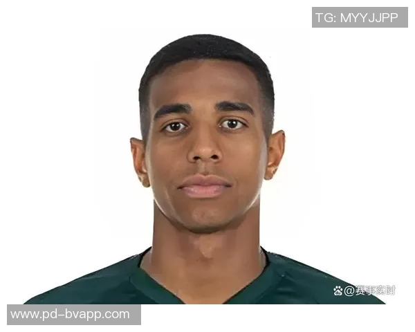 热刺求购巴甲后卫索萨遭拒绝将提高报价至更高金额